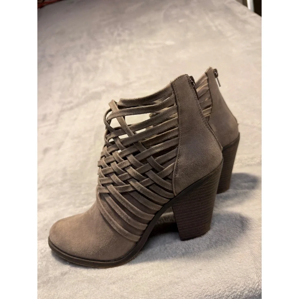 Fergalicious by Fergie Weever Doe Taupe Woven Strappy Ankle Boots Womens‎ 10 M